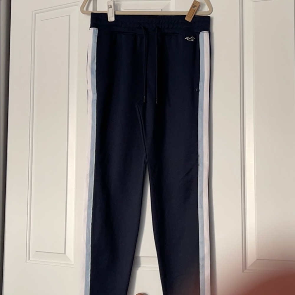 Hollister brand new Skinny track pants sze S adult